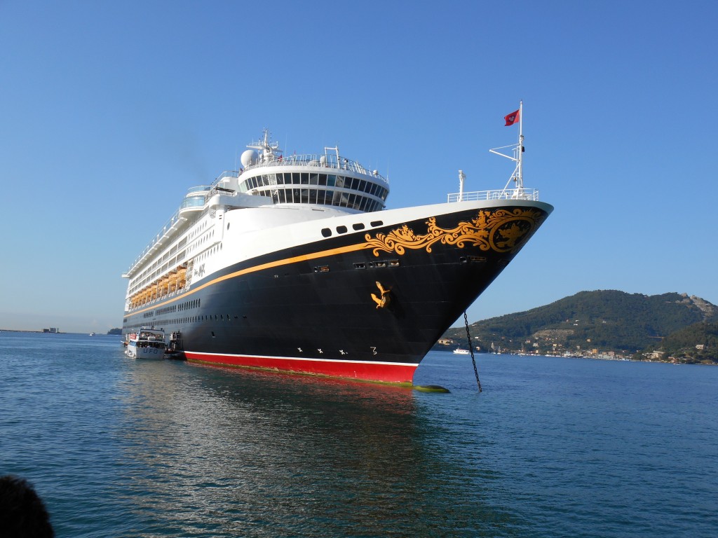 Disney Cruise Line / Ship