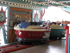 Dinoland's Primeval Whirl 