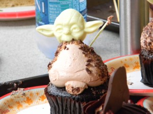 Yoda Yum! / Starring Rolls Cafe