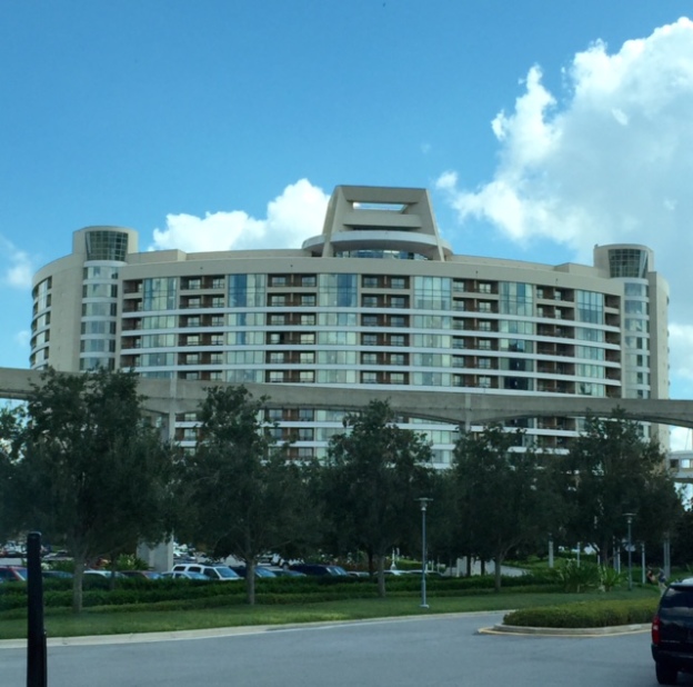 RM-Bay-Lake-Tower-Building-View