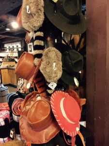 RM-Fort-Wilderness-Hat-Shopping