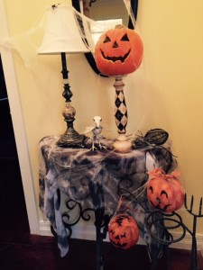 RM-Halloween-Decorations-Foyer