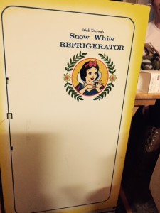 Birthday-Vintage-Snow-White-Play-Kitchen-Fridge