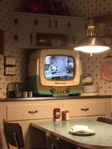 50's-Prime-Time-Dining-Room