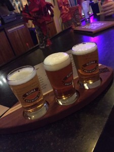 Trader-Sam's-Kona-Beer-Flight