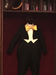 mickeys-dressing-room-tuxedo