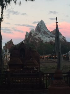 everest-at-dusk