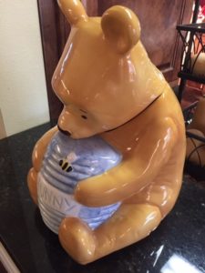winnie-the-pooh-cookie-jar-profile