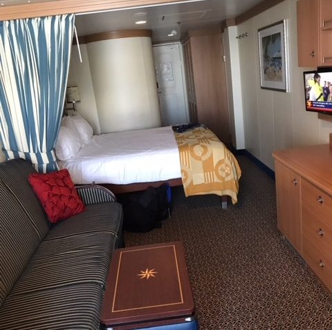 http://livingadisneylife.com/wp-content/uploads/2018/02/DCL-Stateroom-Looking-from-Living-Area-480x478.jpg