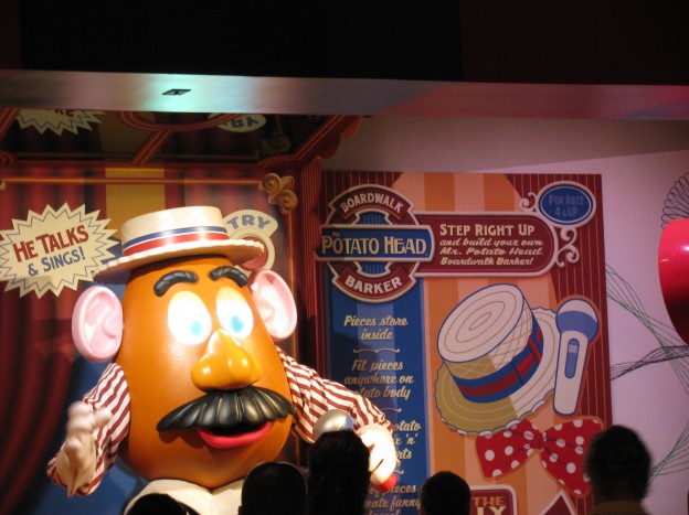 Toy Story Midway Mania Queue Mr. Potato Head